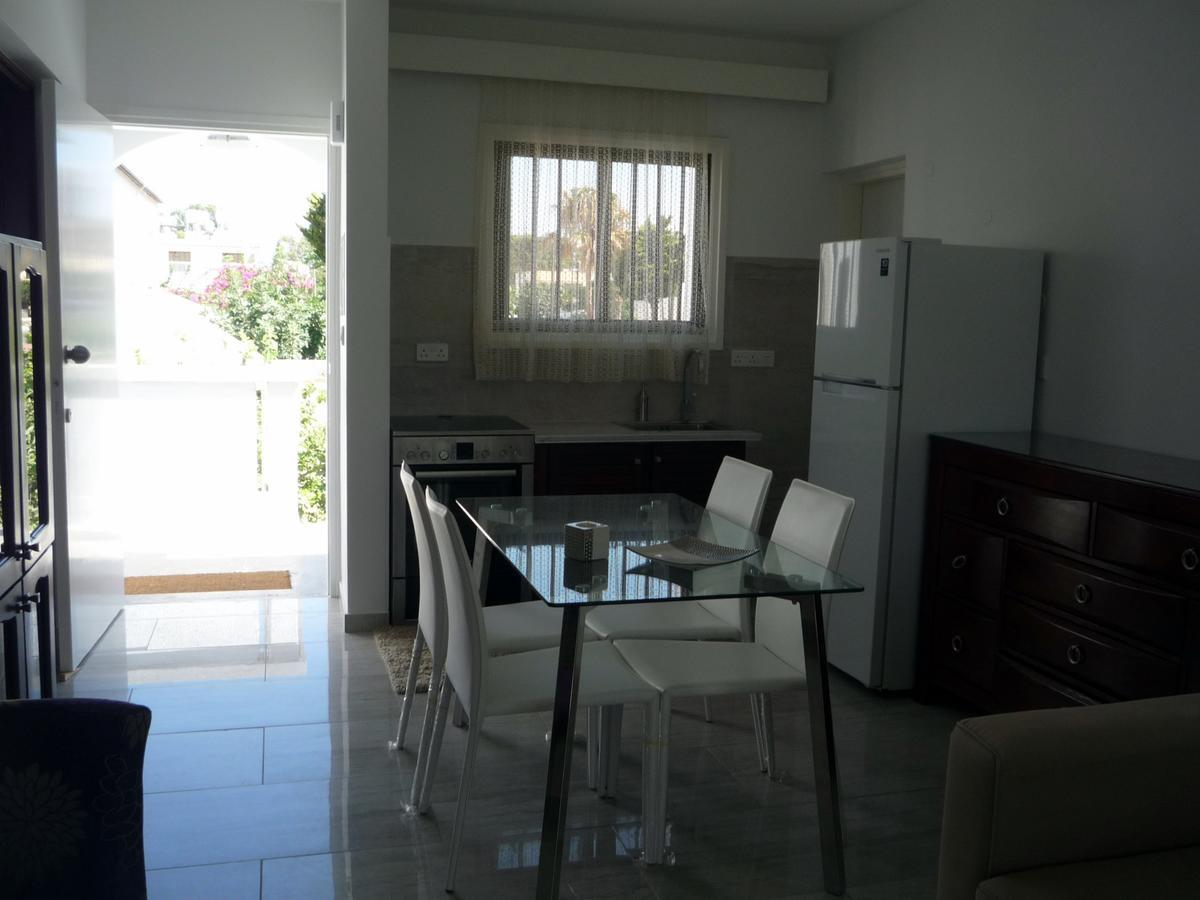 Sandy Beach Apartment 13 Voroklini Esterno foto