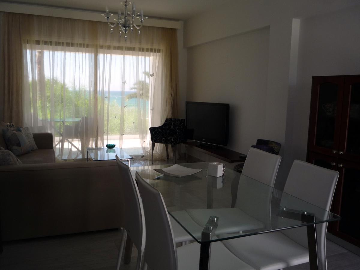 Sandy Beach Apartment 13 Voroklini Esterno foto