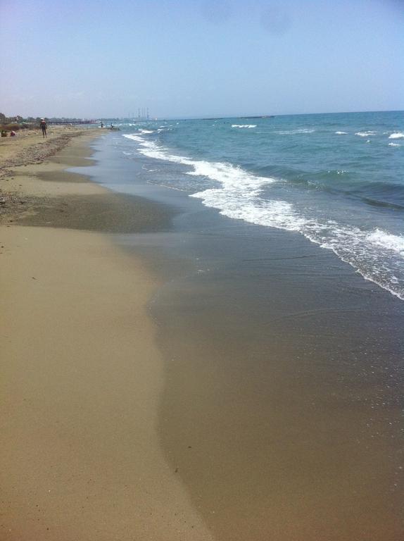 Sandy Beach Apartment 13 Voroklini Esterno foto